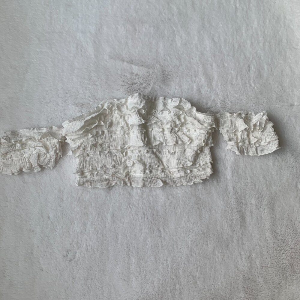 SELFIE LESLIE INDIKAH White Off The Shoulder Crop Top Small